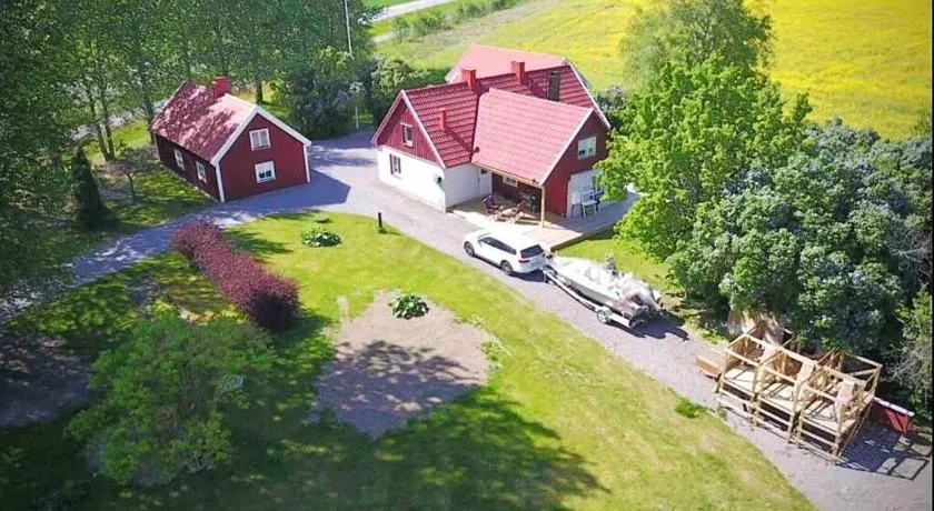 Eget hus med bra läge och toppstandard - Image 1
