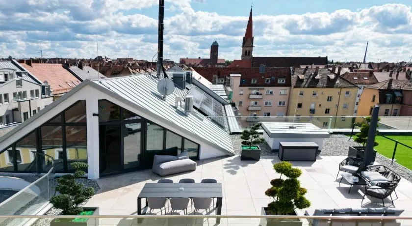 THE Penthouse at Eco Smart Apartments - Image 1