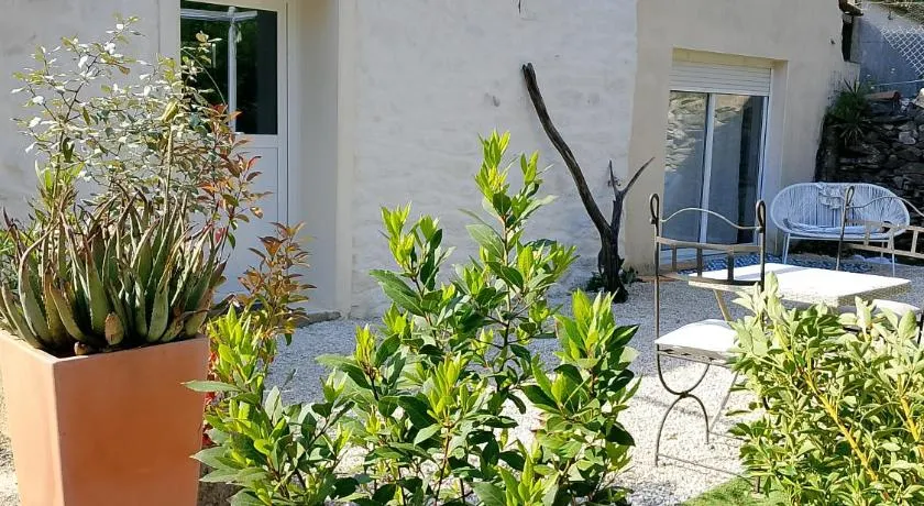 Maisonnette Soleil - Image 1
