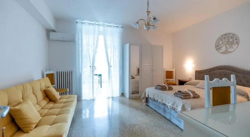 B & B L'ABBRACCIO - Image 1