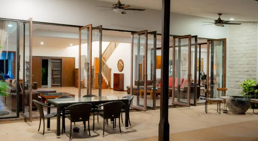 THE ULTIMATE GRAND PRIVATE ESTATE FOR RENT A Rare Sanctuary of Prestige & Privacy - Image 1