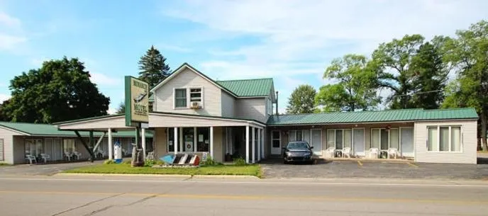 The Monarch Motel - Image 1