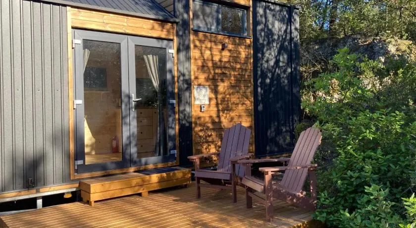 Roque Rouge Cottage by Tiny Away - Image 1