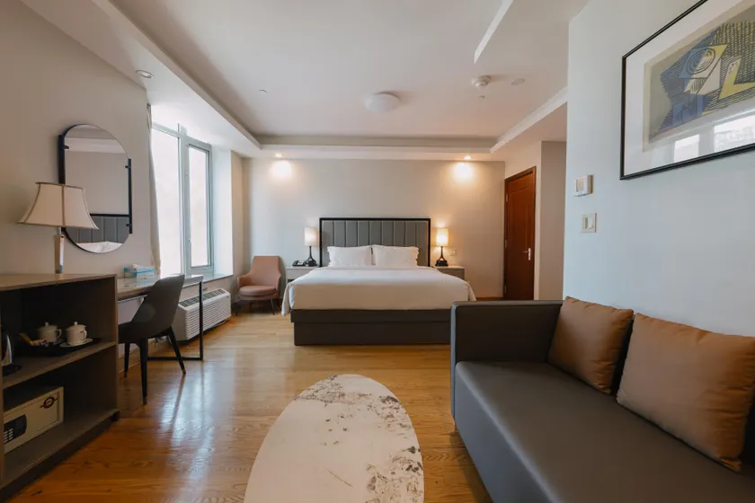 Asiatic Hotel - Flushing - Image 1
