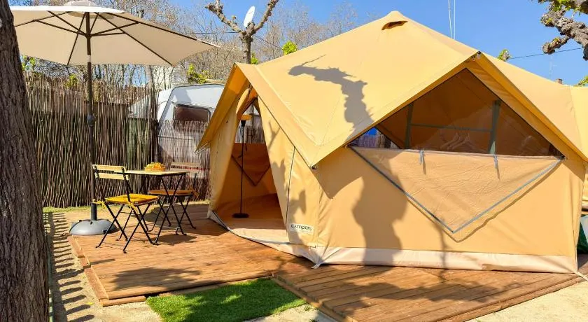 Camping Costa Dorada Tienda Mar - Image 1