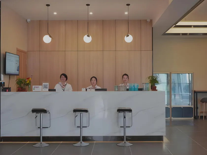 GreenTree Inn Jinan Laicheng Avenue Tusikou Building - Image 1