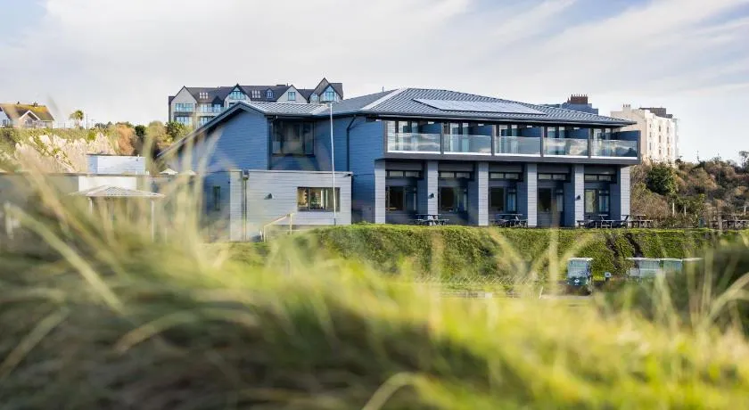 The Dormy House - Image 1