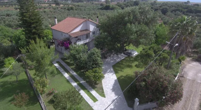 Comfortable Apartment Near The Sea - Image 1