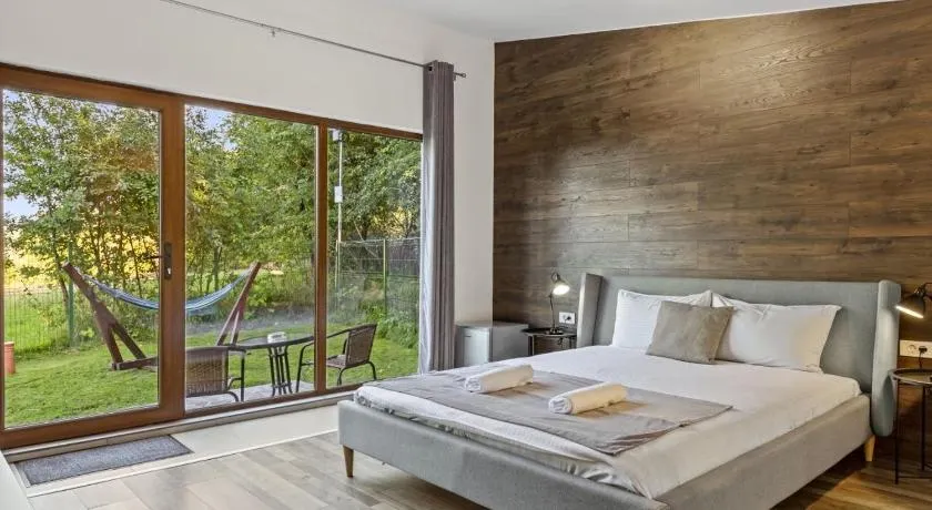 Silver Bungalow - Image 1