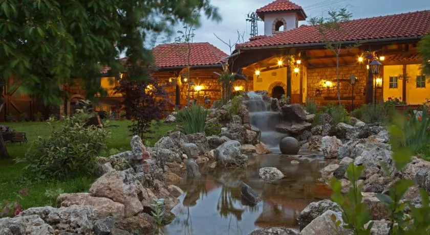 Villa Bulgara Eco - Image 1