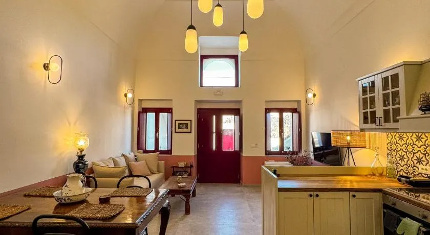 Arbarorisa Traditional Suites - Image 1