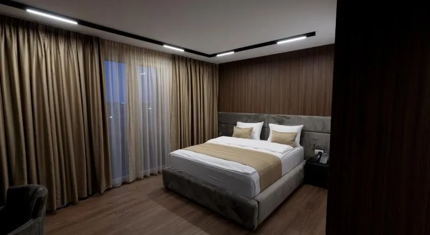 Velura Hotel & Spa - Image 1