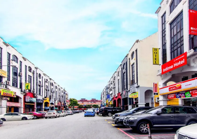 Intime Hotel Kuchai Lama Kuala Lumpur - Image 1