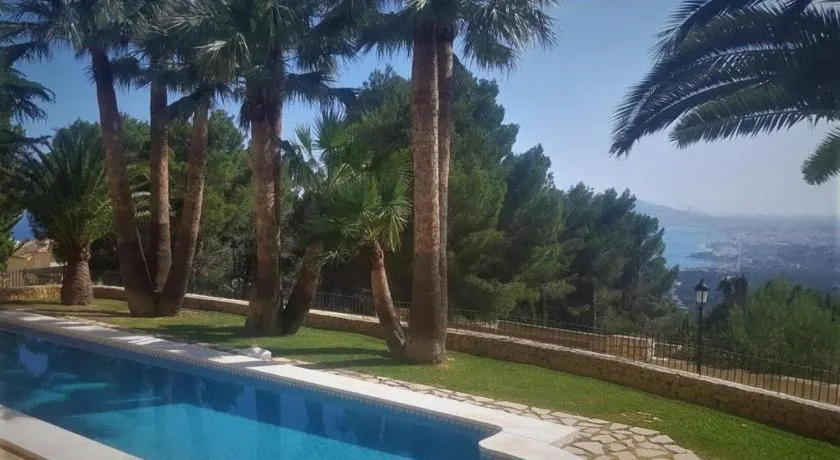 Villa Alemania - Image 1