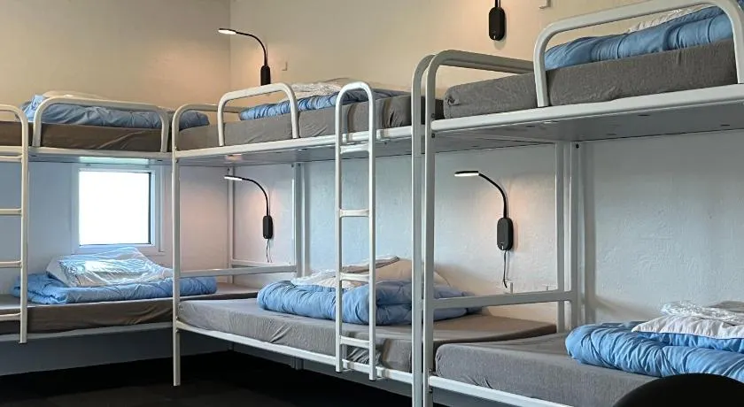 Hirtshals Idrætscenter - Vandrehjem - Hostel - Image 1
