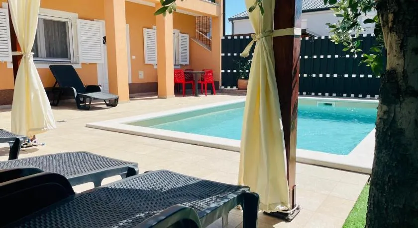 Boutique Apartment with Private Heated Pool - Image 1