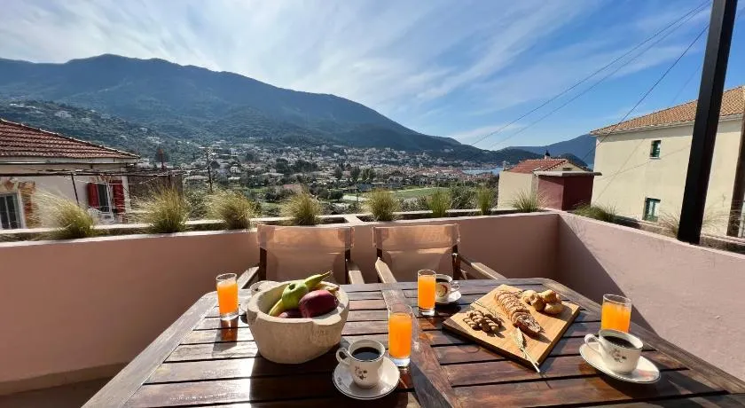 Antonios House Ithaka - Image 1