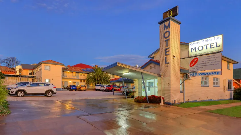 Cowra Motor Inn - Image 1