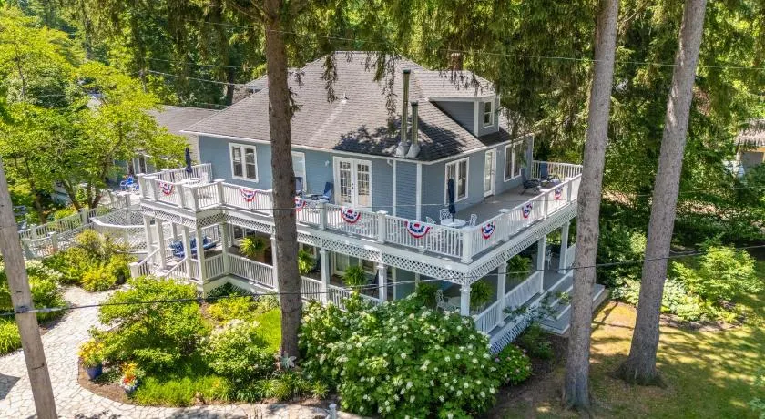 The Inn at Union Pier - Image 1