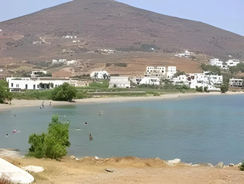 Akrogiali Hotel - Image 1