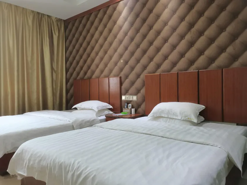 Xinma Hotel - Image 1