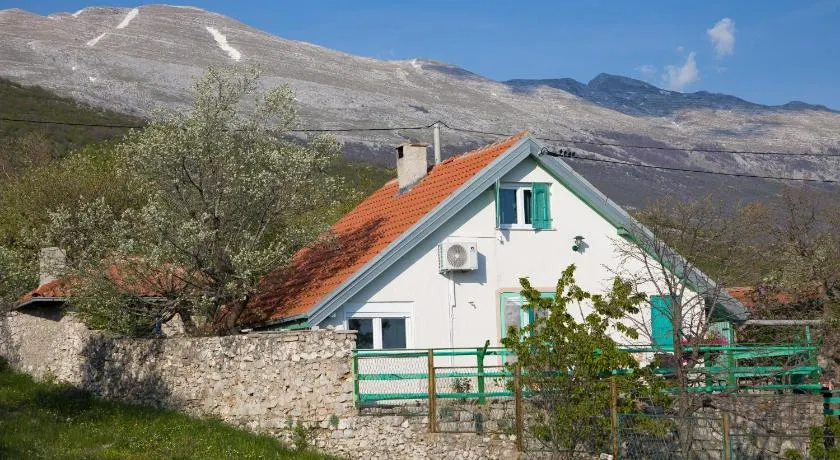 Vila Agroturizam Kućica Mostar - Image 1