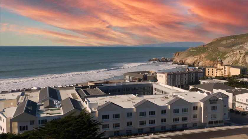 Fairfield by Marriott Inn & Suites San Francisco Pacifica - Image 1