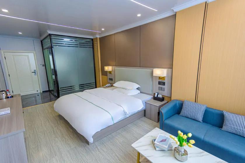 Ruifeng Hotel - Image 1