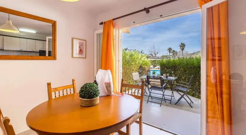 Appartement \"Xiprer\", avec terrasse, piscine partagée & Wi-Fi - Image 1