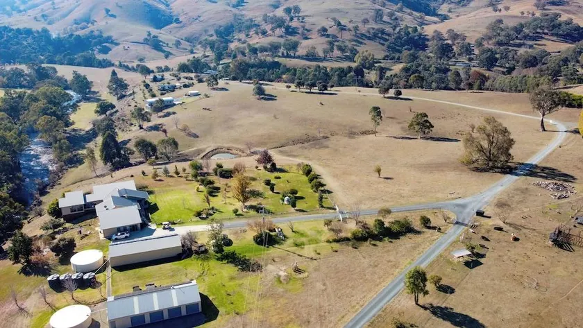 Elm Cottage Tumut - Image 1