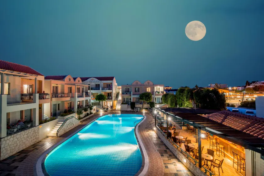 Lotus Hotel Apartments - Image 1