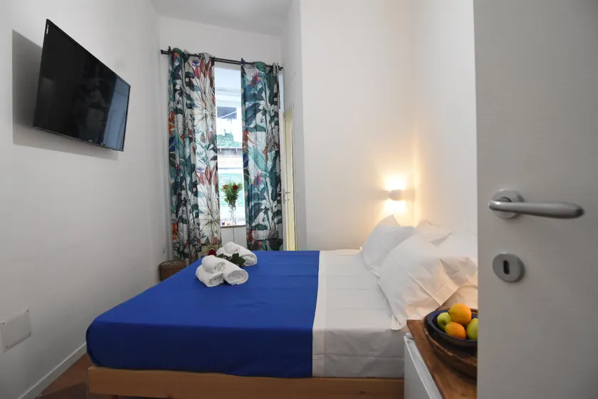 Arte Domus Napoli B&B - Image 1