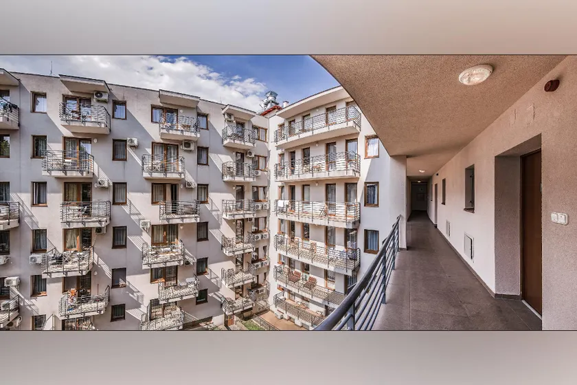 Mono Residence with free parking - Image 1