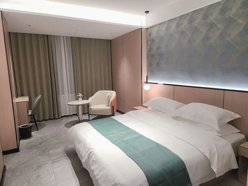Manyue Hotel - Image 1