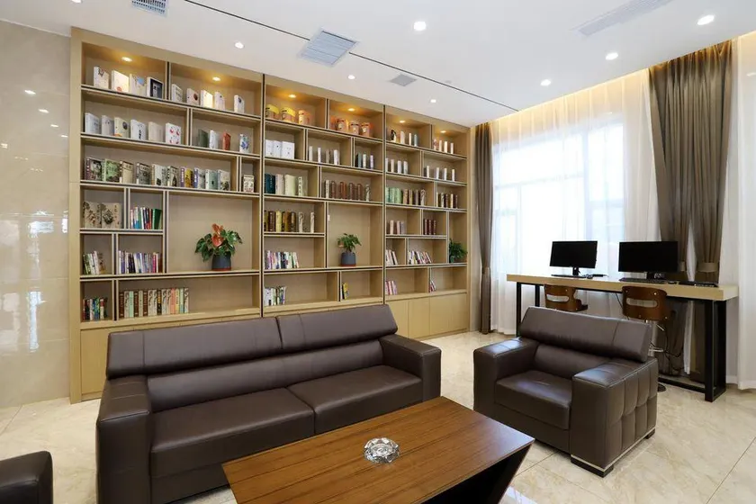 Lijing Hotel - Image 1