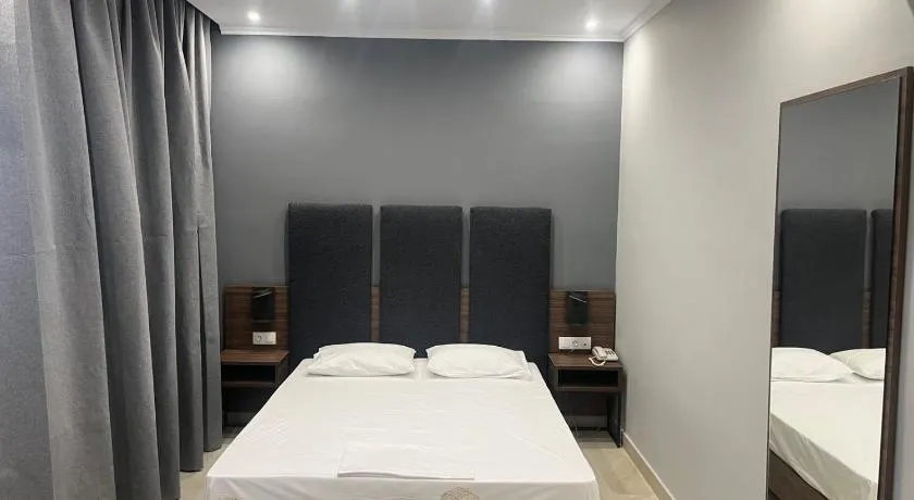 Hotel Costis - Image 1