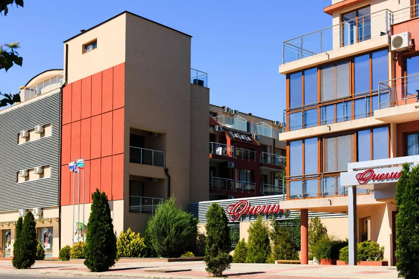 Apart-Hotel Onegin & Thermal Zone - Image 1