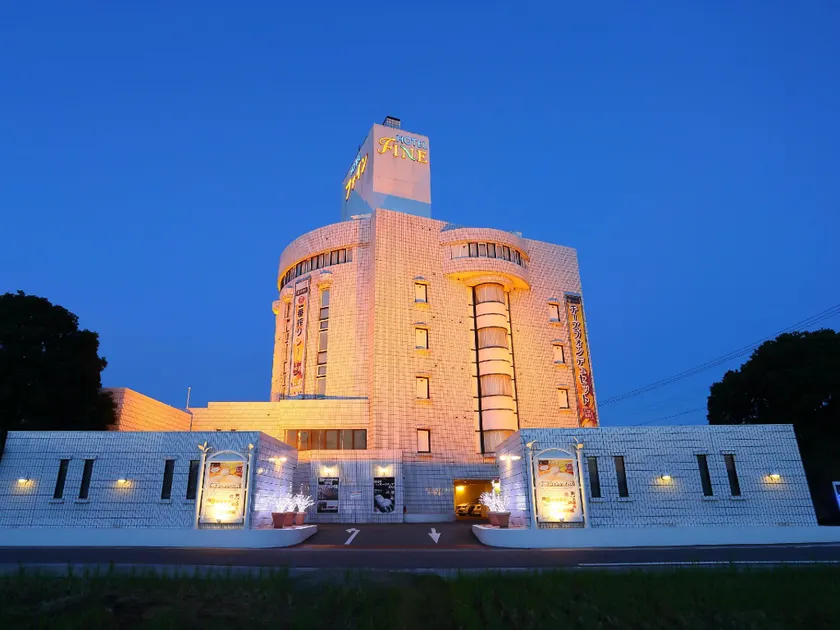 Hotel Fine Garden Kuwana - Image 1