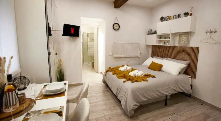 LikeHome Voltacasotto Monolocale Exclusive 2pxs - Image 1