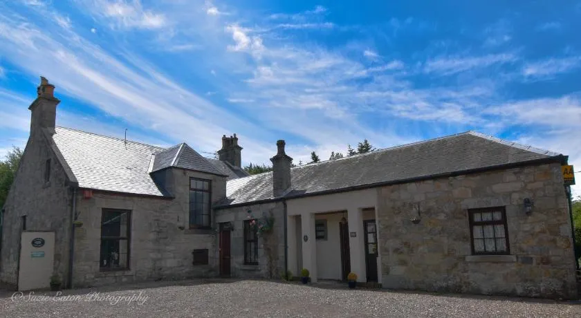 Clarke Cottage Guest House - Image 1