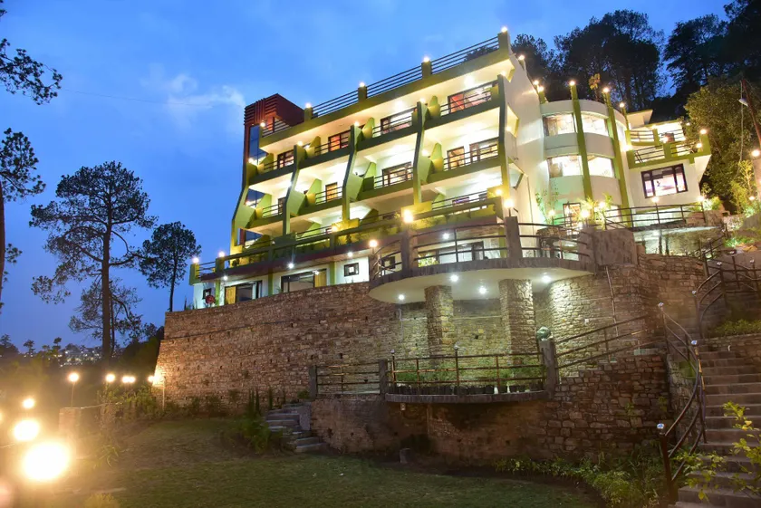 Xomotel Sunita Himalayan Paradise - Image 1