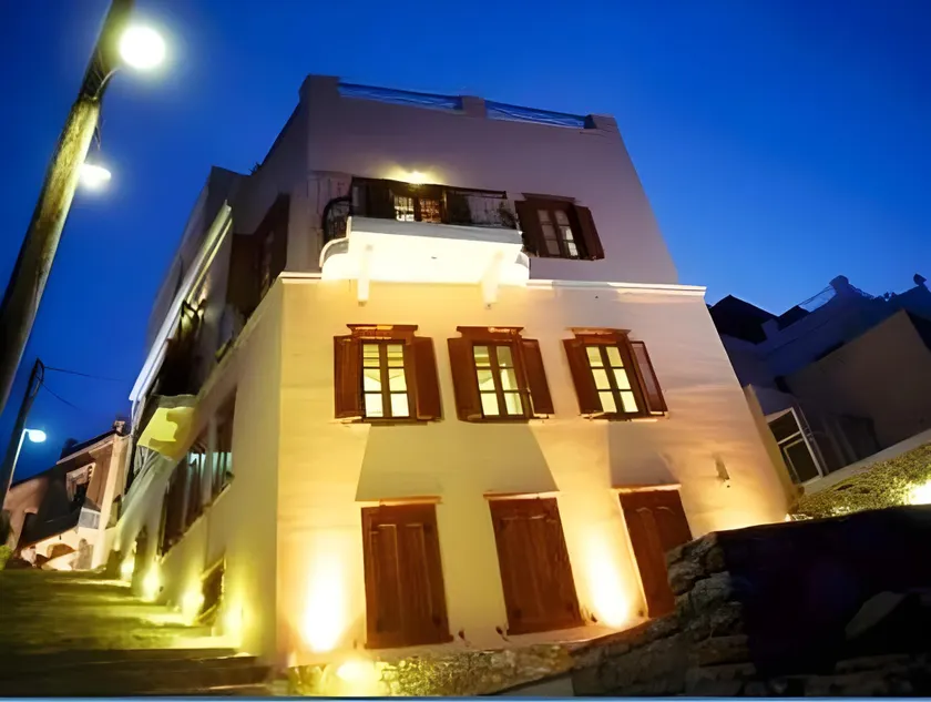 Arion Syros Luxury Rooms and Suites - Image 1