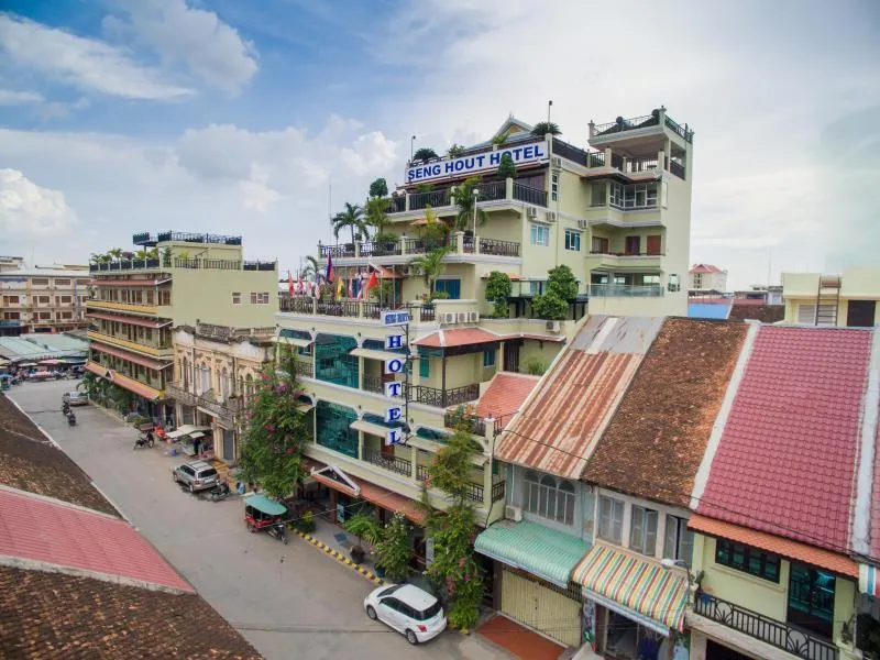 Seng Hout Hotel - Image 1