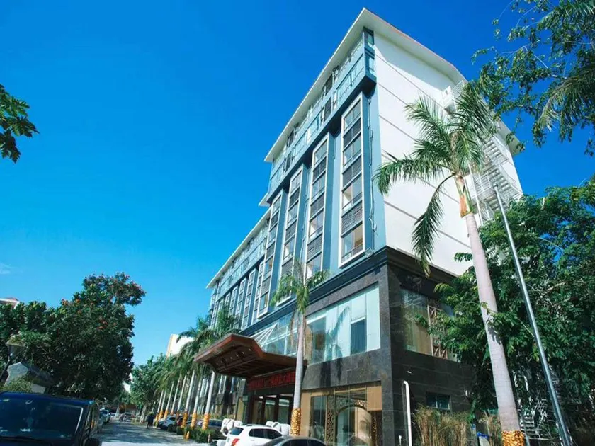 Sanya Xin Yi Jing Zen Hotel - Image 1