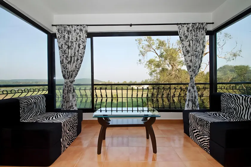 Studio apartment near Baga Beach and Titos - Image 1