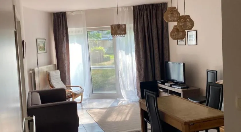 Appartement dans parc - Image 1