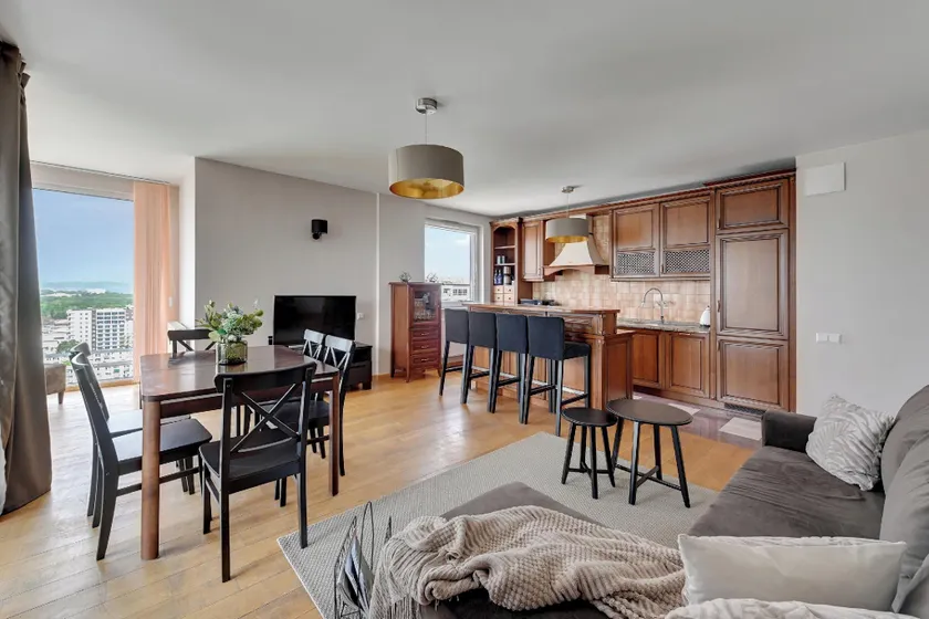 Top Floor z widokiem na morze by Downtown Apartments - Image 1