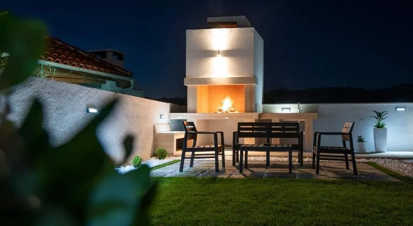 Apartment Black Diamond - Image 1