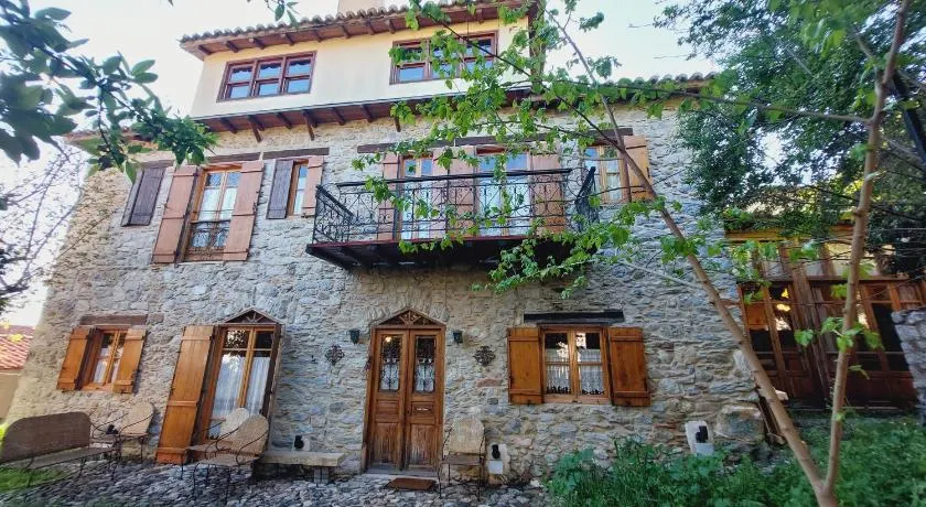 Large Stone Villa with garden. - Image 1