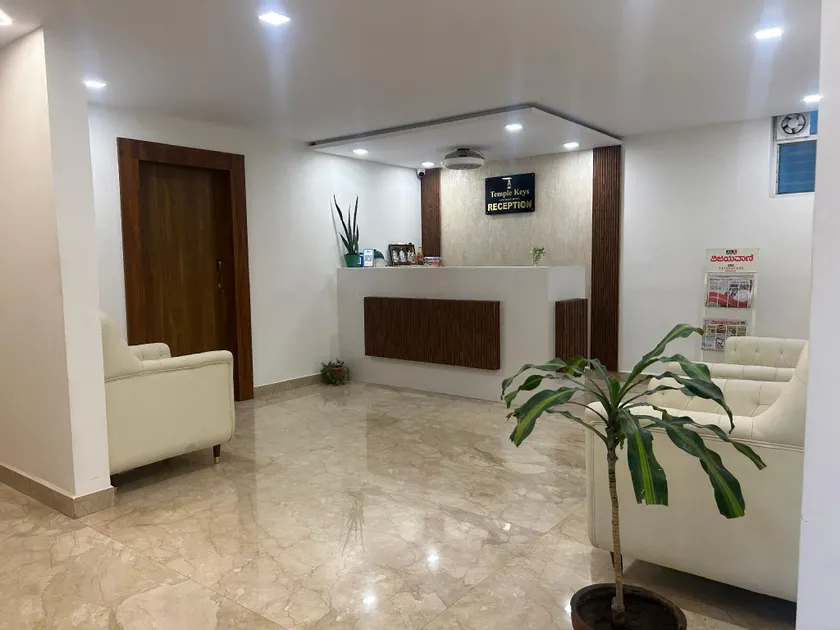 Temple Keys Hotel - Image 1